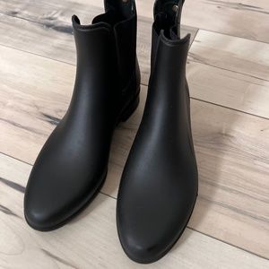 Sam Edelman Tinsley Matte Chelsea Rain Booties